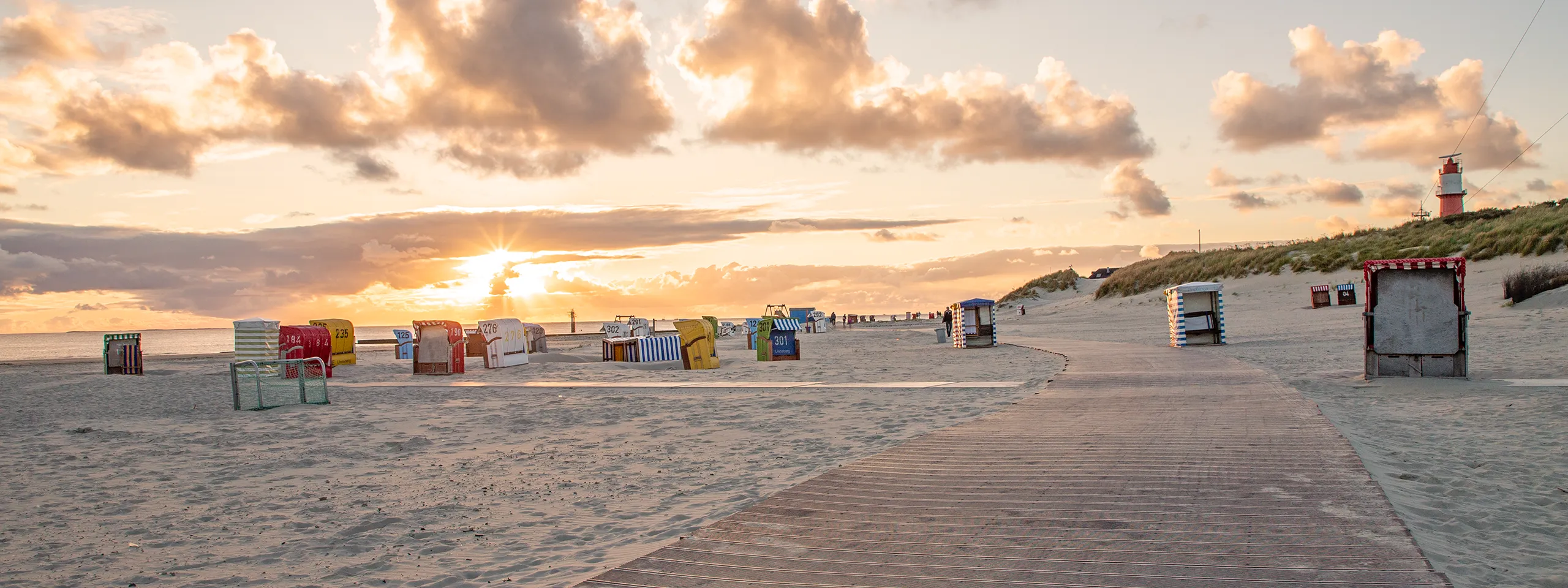 Sonnenuntergang am Südbad Borkum